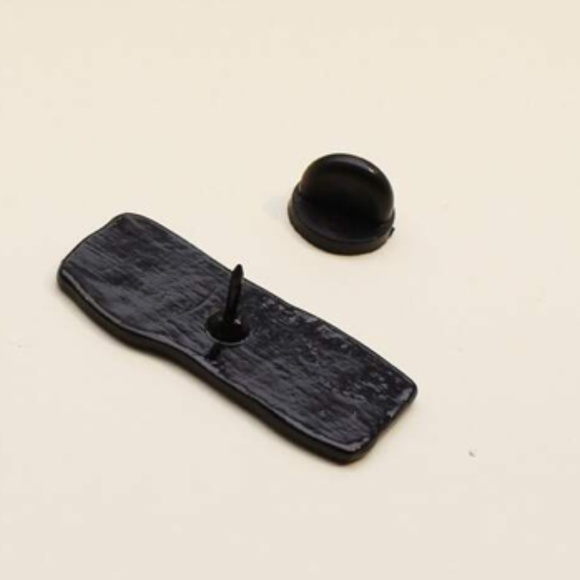 Stranger Things Pin - Picture 3 of 5